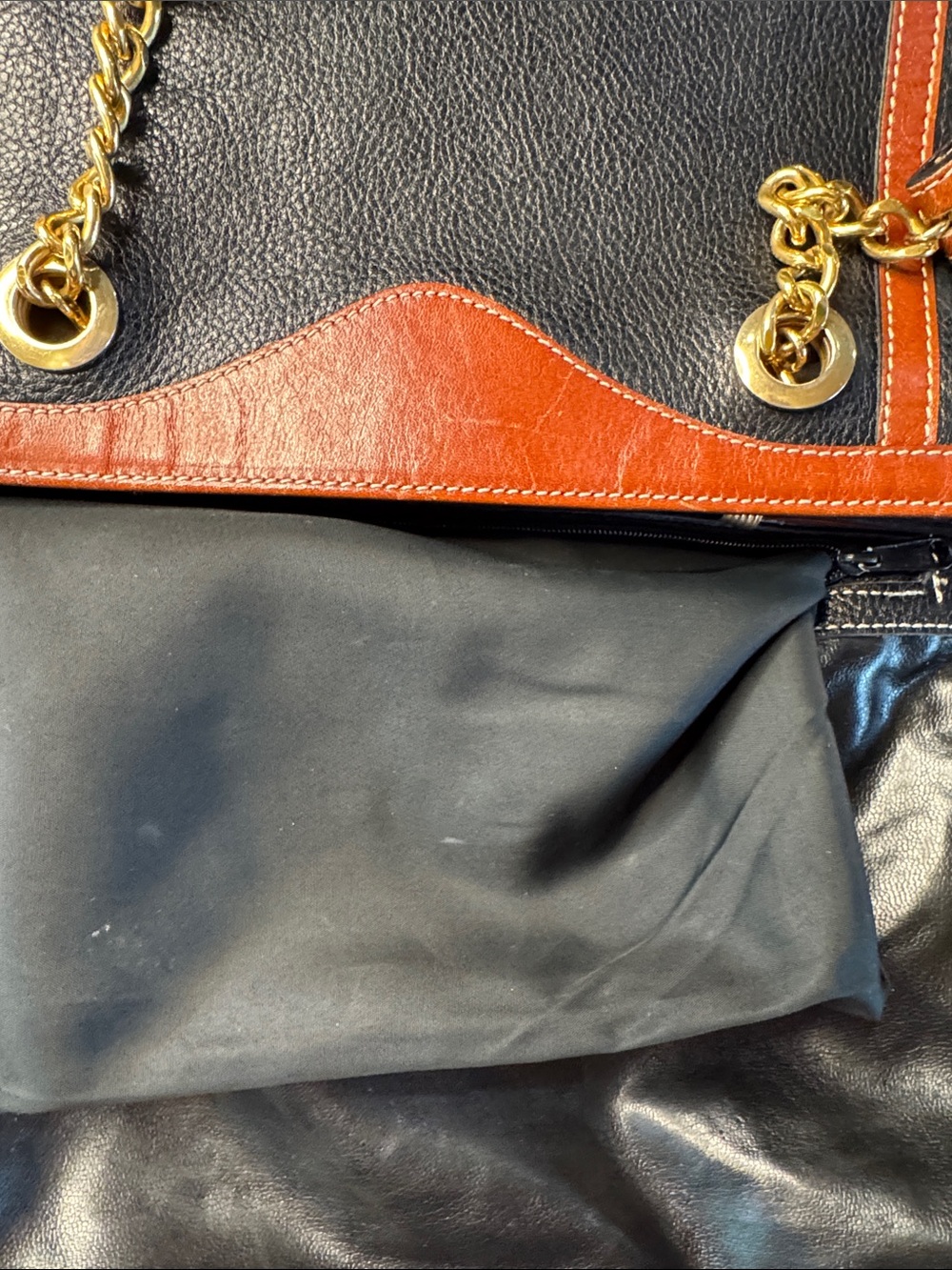 Bally Italian Woven Leather & Pebbled Calfskin Shoulder Bag Gold Chain EUC - Picture 7 of 17